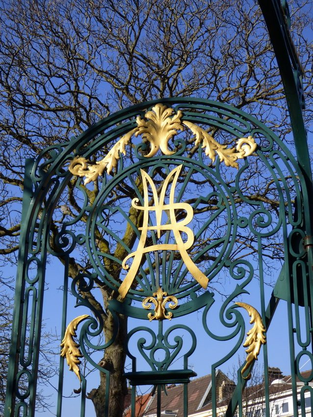 Featured image of post Le Parc Malo